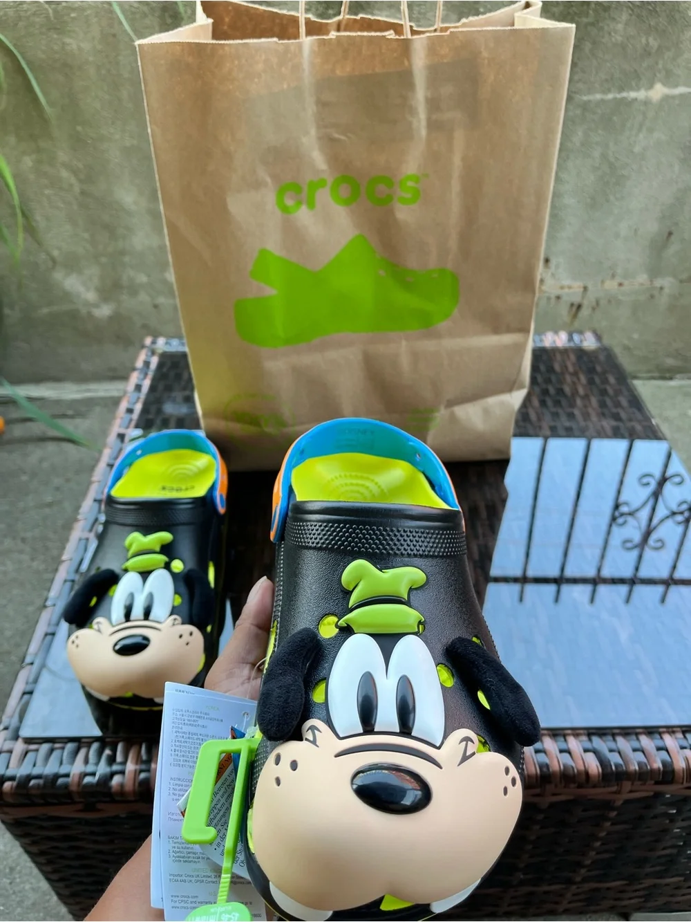 Exclusiva Crocs x Goofy Mickey Mouse Classic Clogs Men & Women Sizes Brand New
